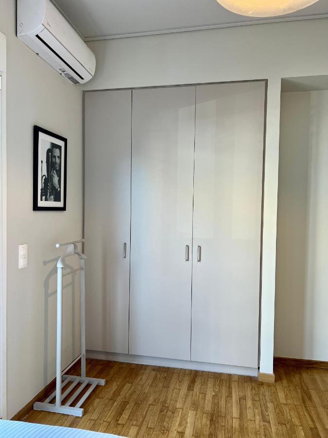 Mrs Holiday Apartment Athens Ngoại thất bức ảnh