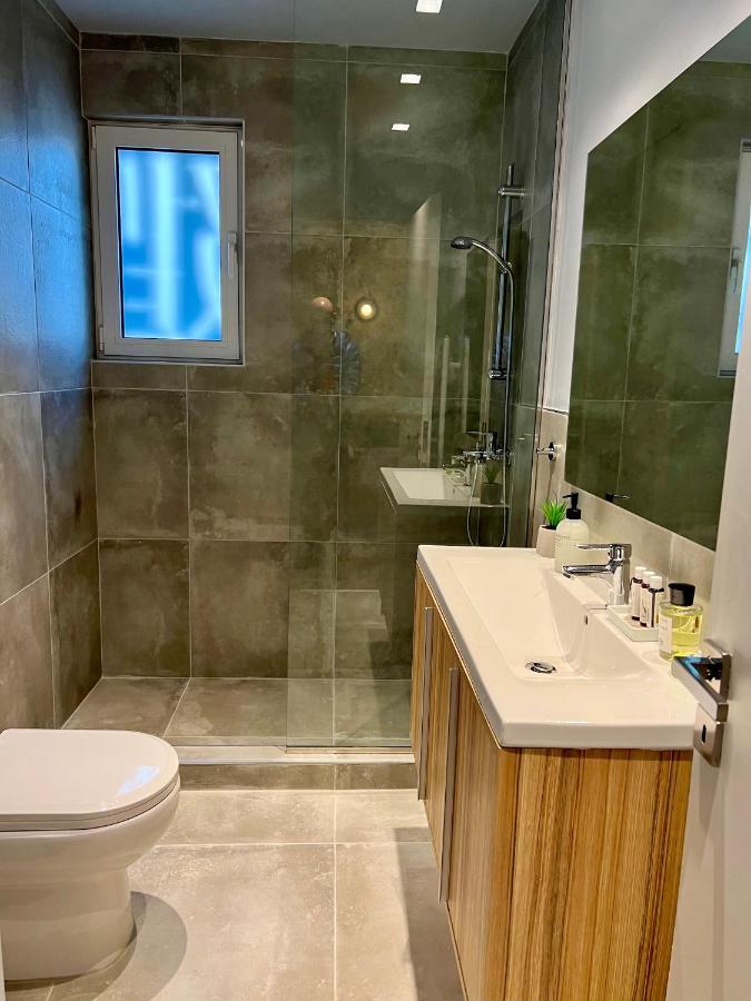 Mrs Holiday Apartment Athens Ngoại thất bức ảnh