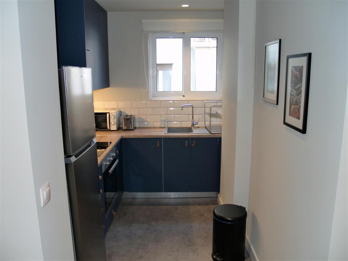 Mrs Holiday Apartment Athens Ngoại thất bức ảnh