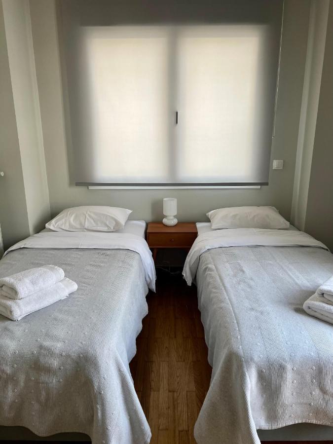 Mrs Holiday Apartment Athens Ngoại thất bức ảnh